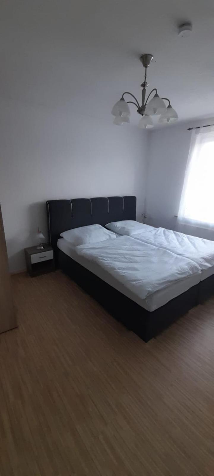 Apartment Fuer Bis Zu 10 Personen Koetz